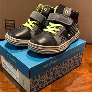 Clark’s Toddler Boys Shoes New with Box